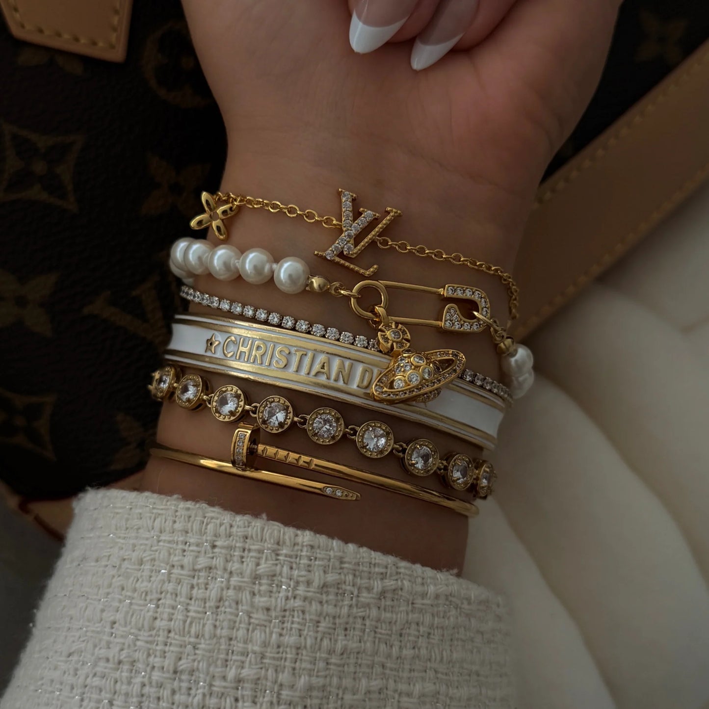 Esra Pearls Bracelet