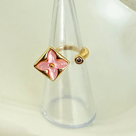 Nayla Ring